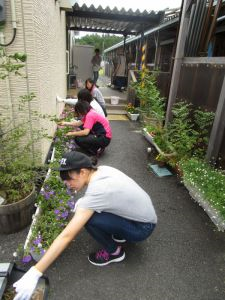 2016.7.23「花を届け隊」②.bmp